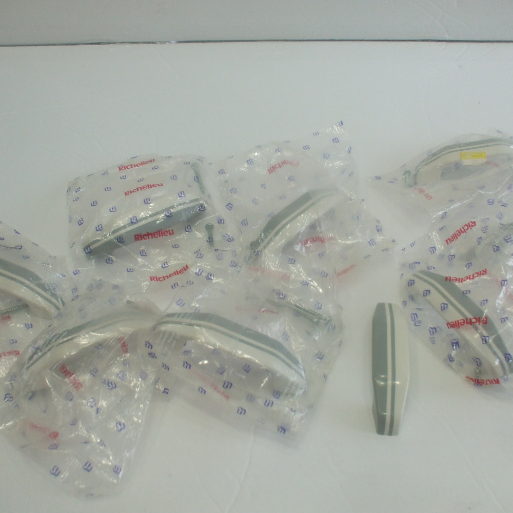 Grey And White Plastic Cabinet Doorknob Handles  S